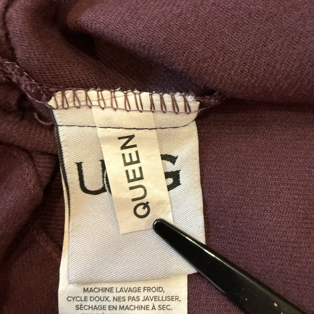 UGG Queen Size Pillow Cases Burgundy Set Of 2